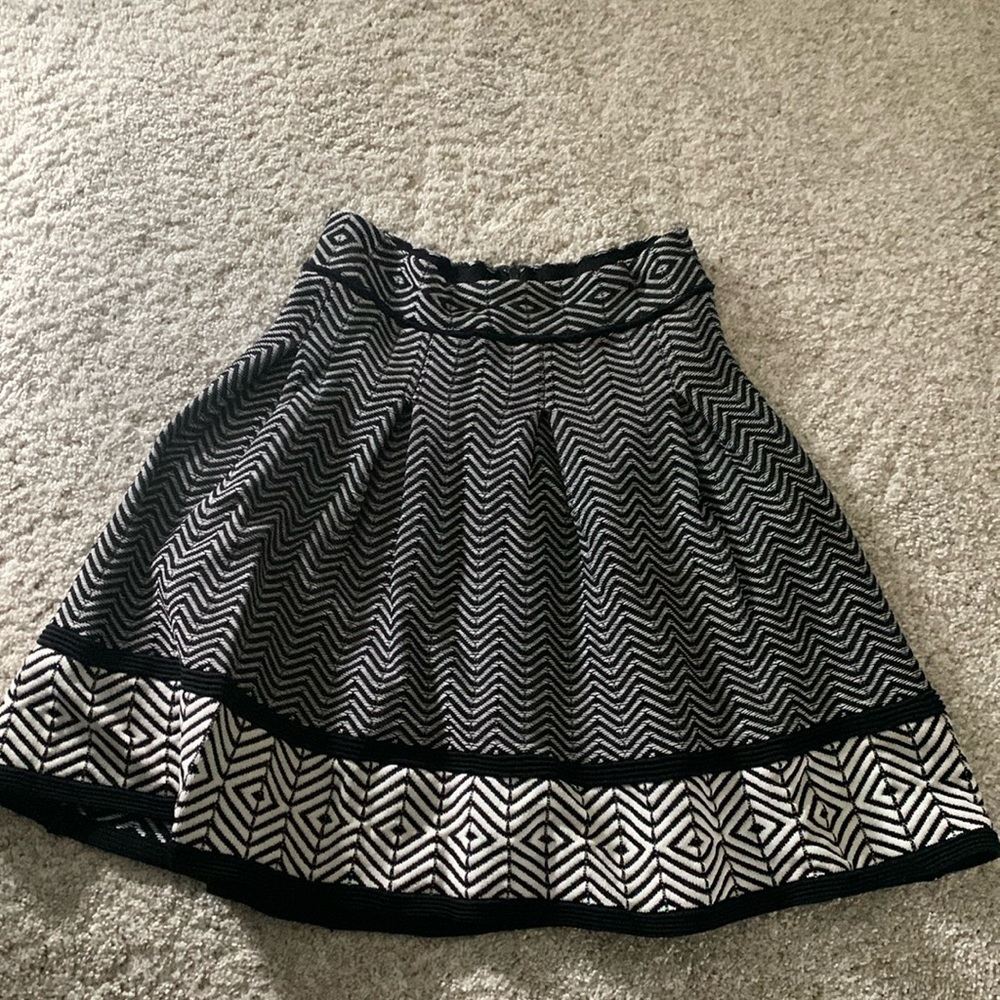 Maje knit skirt. Size 3.